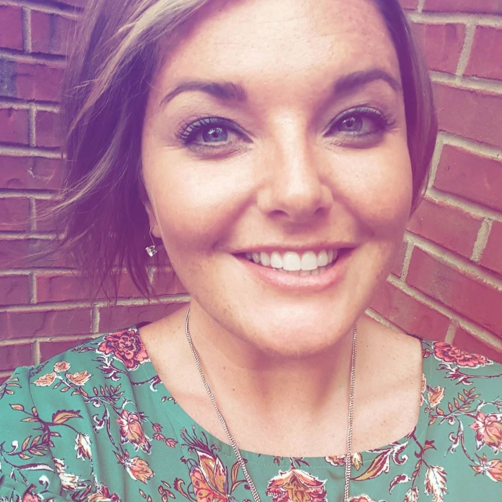 Meet your Posher, Casandra